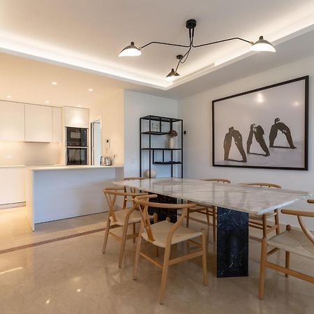 Lujoso Apartamento Con Piscina En Paseo Maritimo Marbella Bagian luar foto